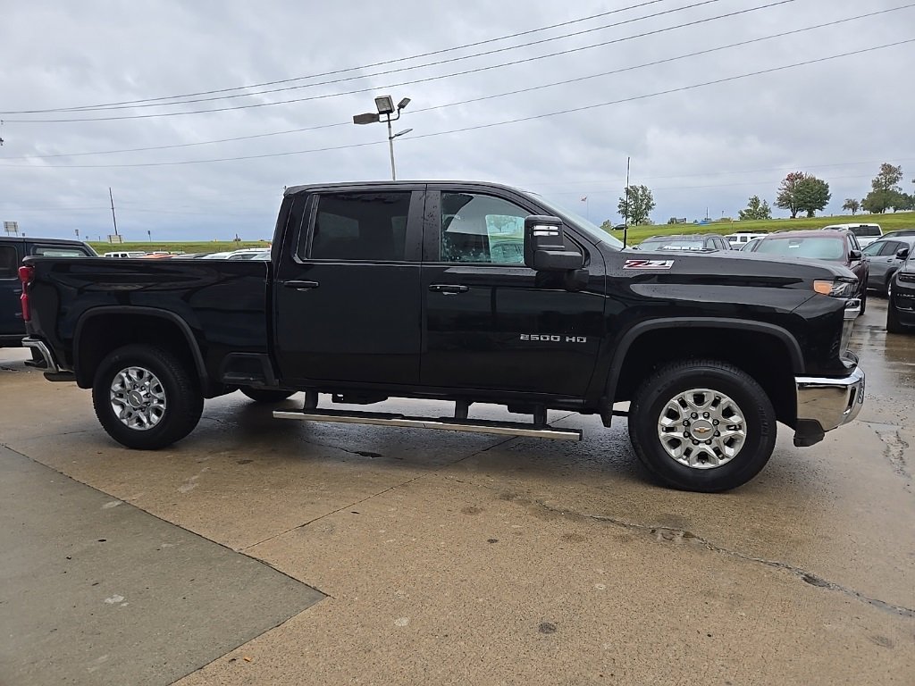 Used 2024 Chevrolet Silverado 2500 LT image 12