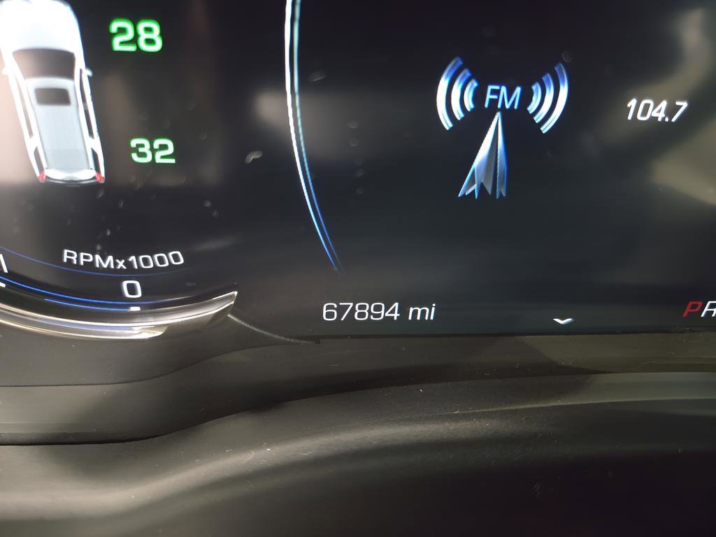 Used 2020 Cadillac Escalade Premium Luxury image 24