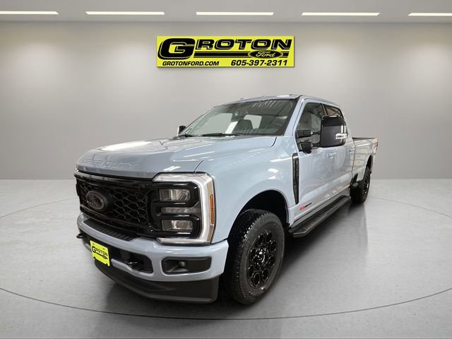 New 2026 Ford F350 4x4 Crew Cab Super Duty image 1