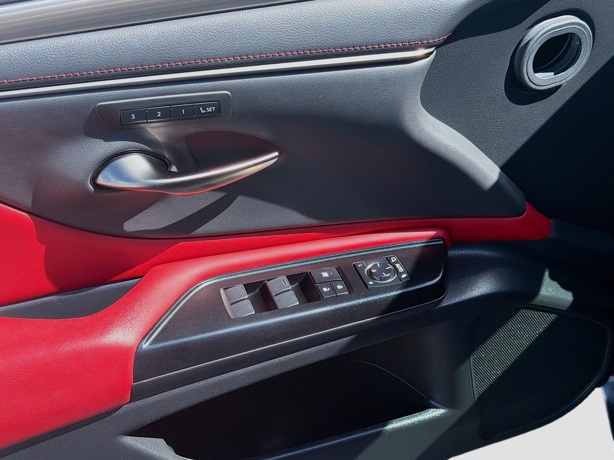 Used 2020 Lexus ES 350 F Sport w/ Accessory Package image 16