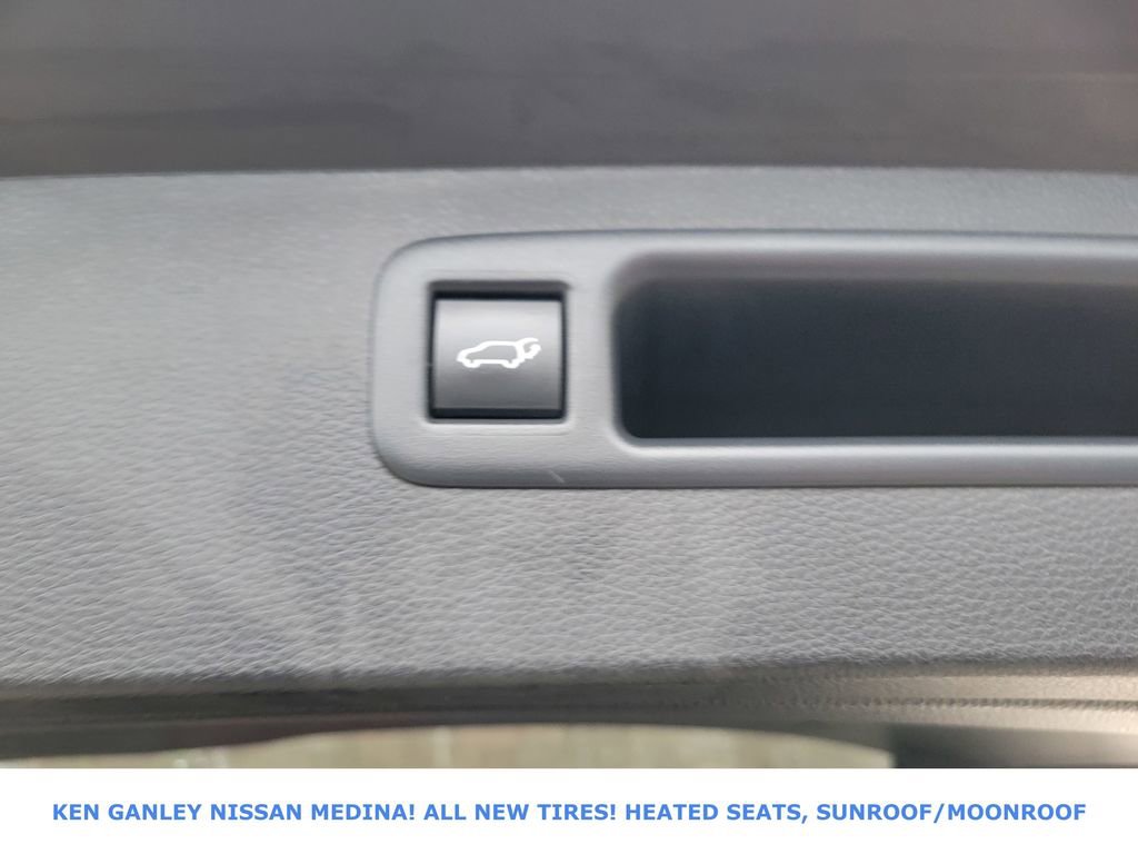 Used 2023 Toyota Highlander L image 50