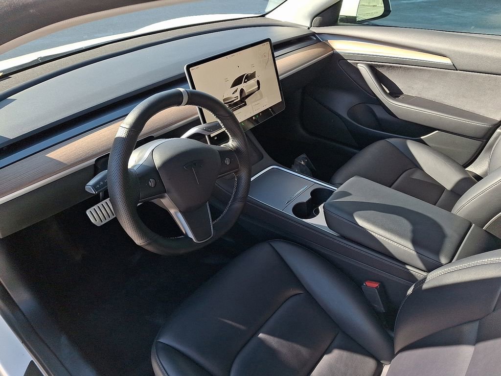 Used 2022 Tesla Model 3 Performance image 4