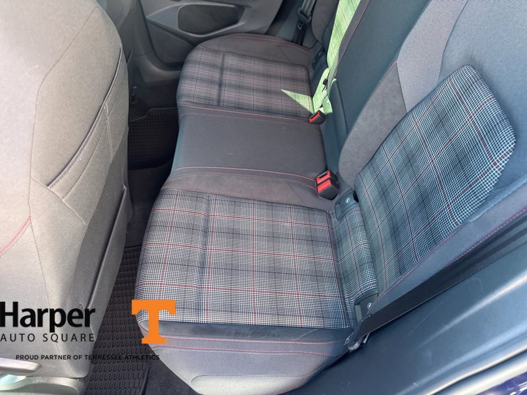 Used 2022 Volkswagen GTI SE image 10