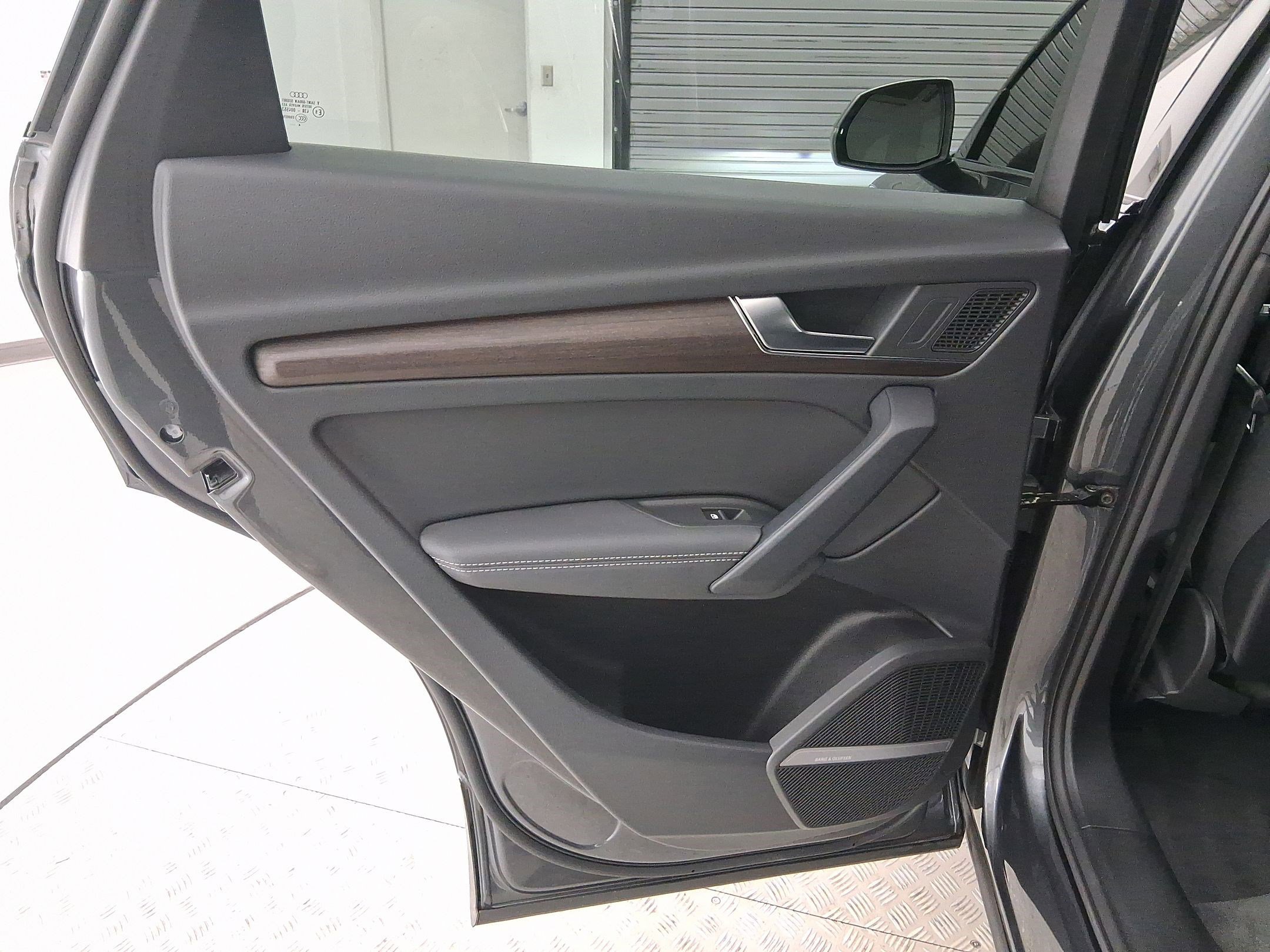 Used 2025 Audi Q5 e Premium Plus image 29