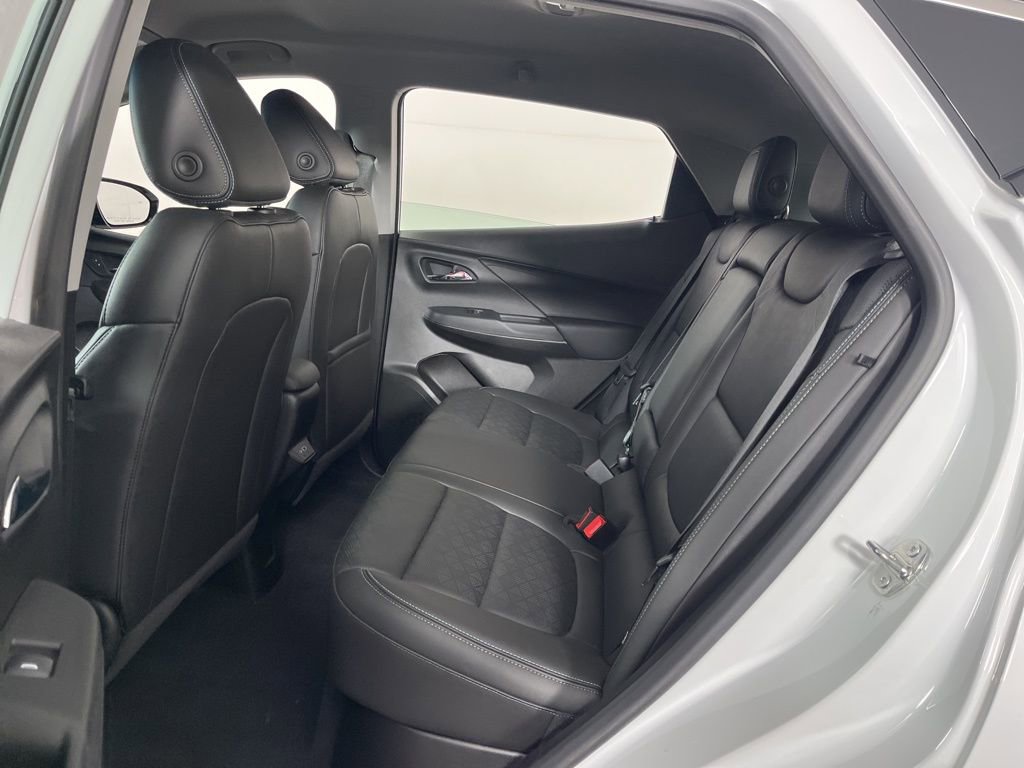 Used 2023 Chevrolet Bolt LT w/ Infotainment Package FWD image 21