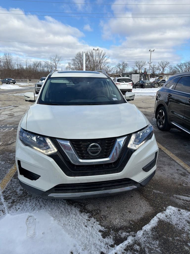 Used 2019 Nissan Rogue SV w/ Sun & Sound Touring Package video 2
