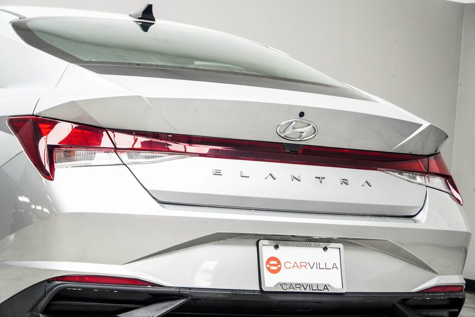 Used 2021 Hyundai Elantra SE image 12