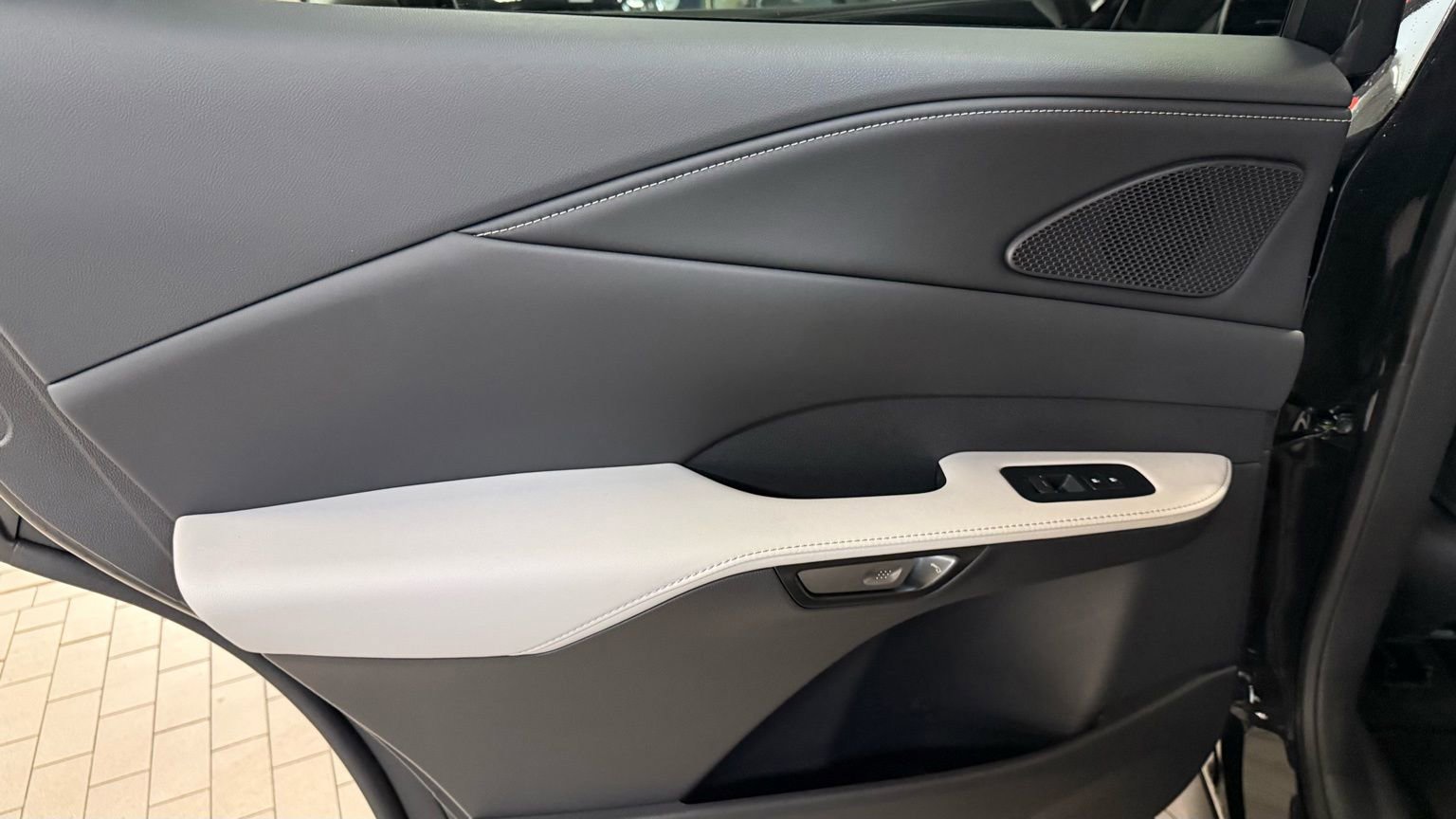 Used 2026 Lexus RX 350 Premium w/ Convenience Package image 32