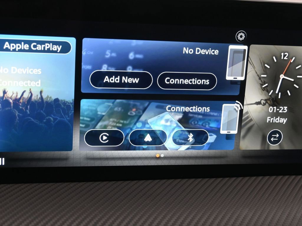 Certified 2025 Nissan Kicks SR image 9