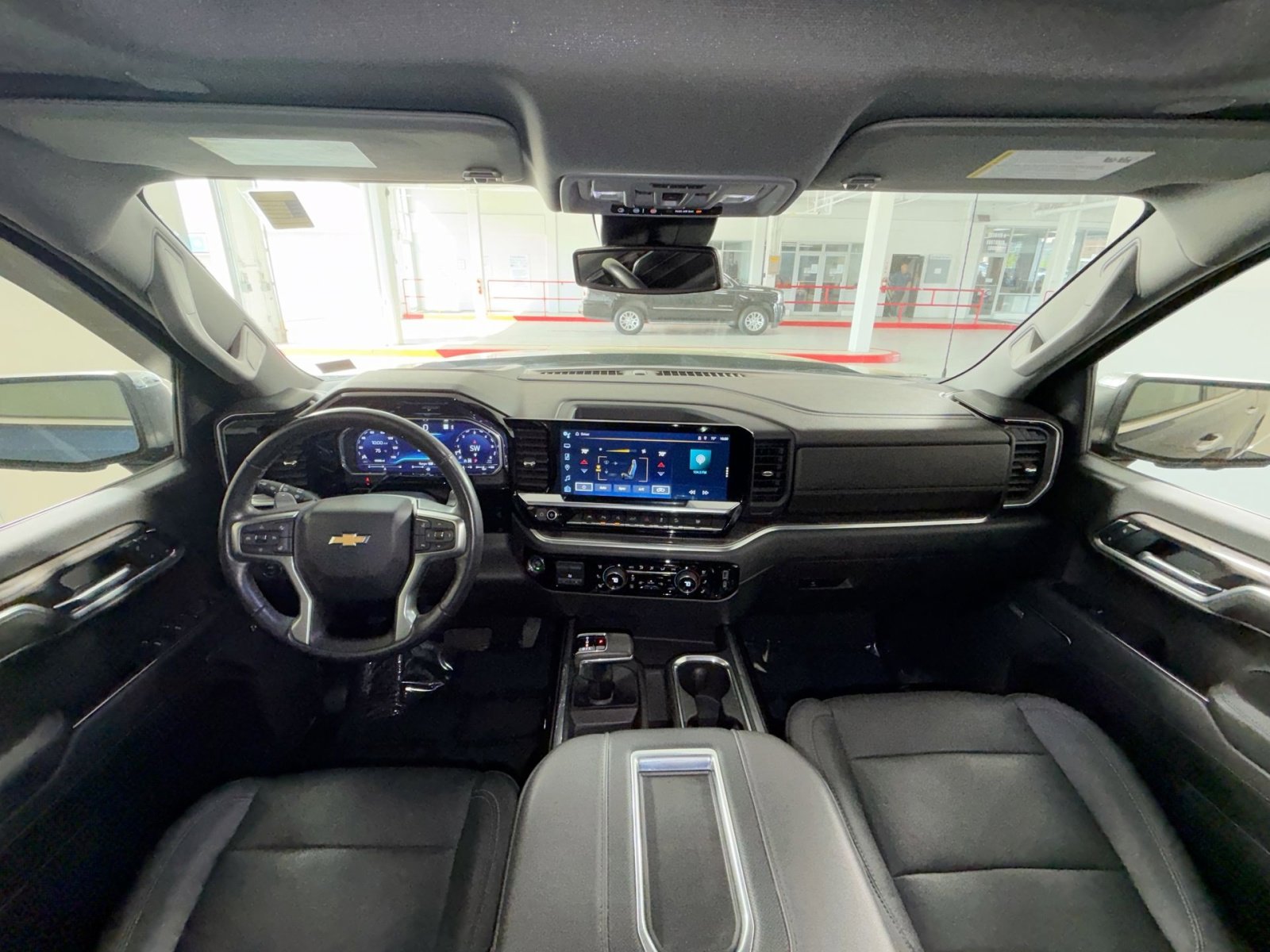 Used 2022 Chevrolet Silverado 1500 LTZ w/ LTZ Convenience Package II AWD/4WD image 23