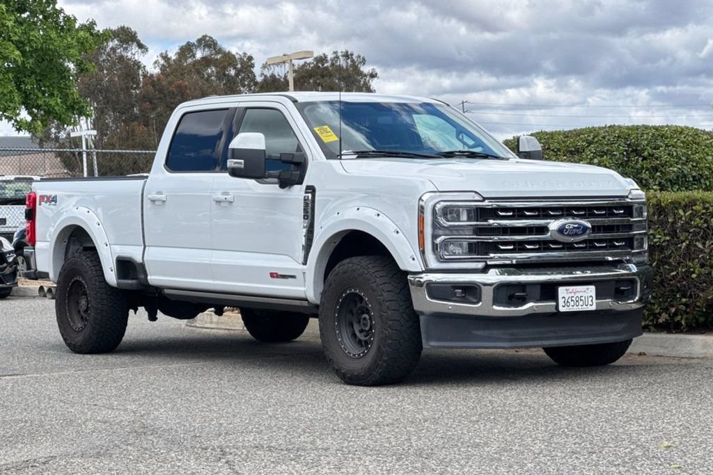 Used 2023 Ford F350 Lariat w/ Lariat Ultimate Package AWD/4WD image 9