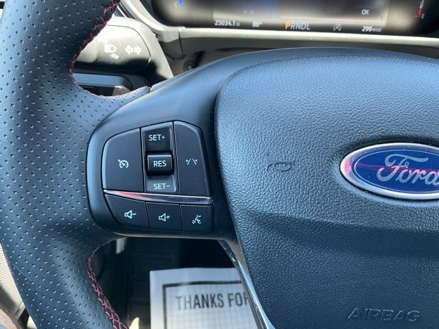 Used 2025 Ford Escape ST-Line AWD/4WD image 26