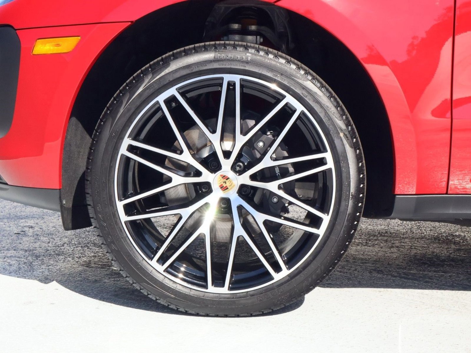 New 2026 Porsche Macan AWD/4WD image 25