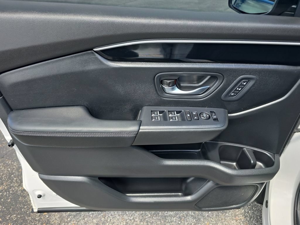 Used 2025 Honda Pilot EX-L image 21