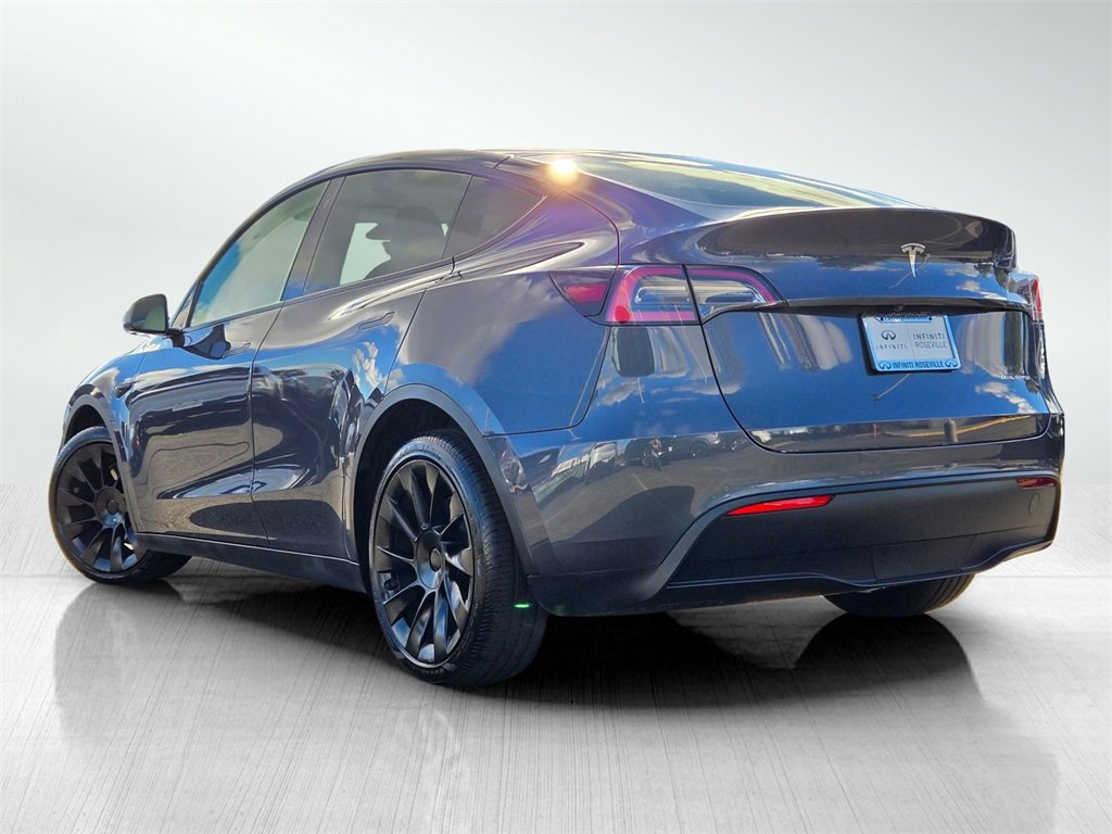 Used 2021 Tesla Model Y Long Range image 6