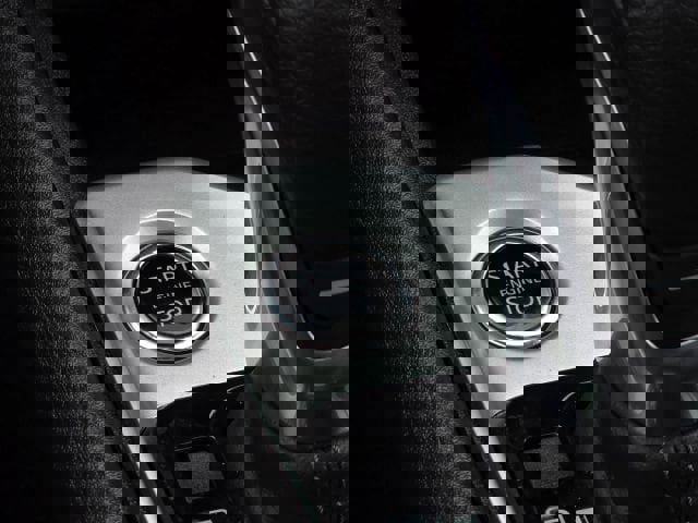 Used 2025 Nissan Altima 2.5 SV image 24