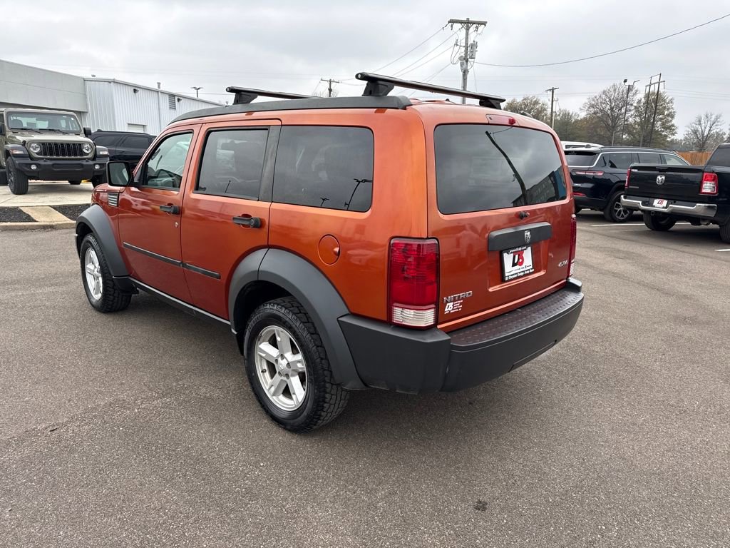 Used 2007 Dodge Nitro SXT image 6