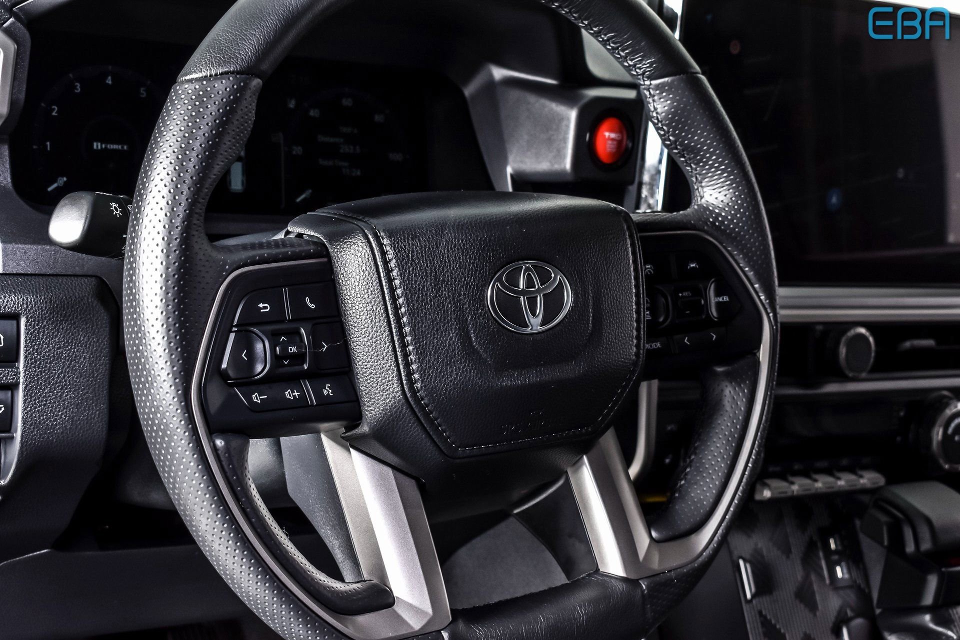 Used 2025 Toyota 4Runner TRD Off-Road Premium image 17
