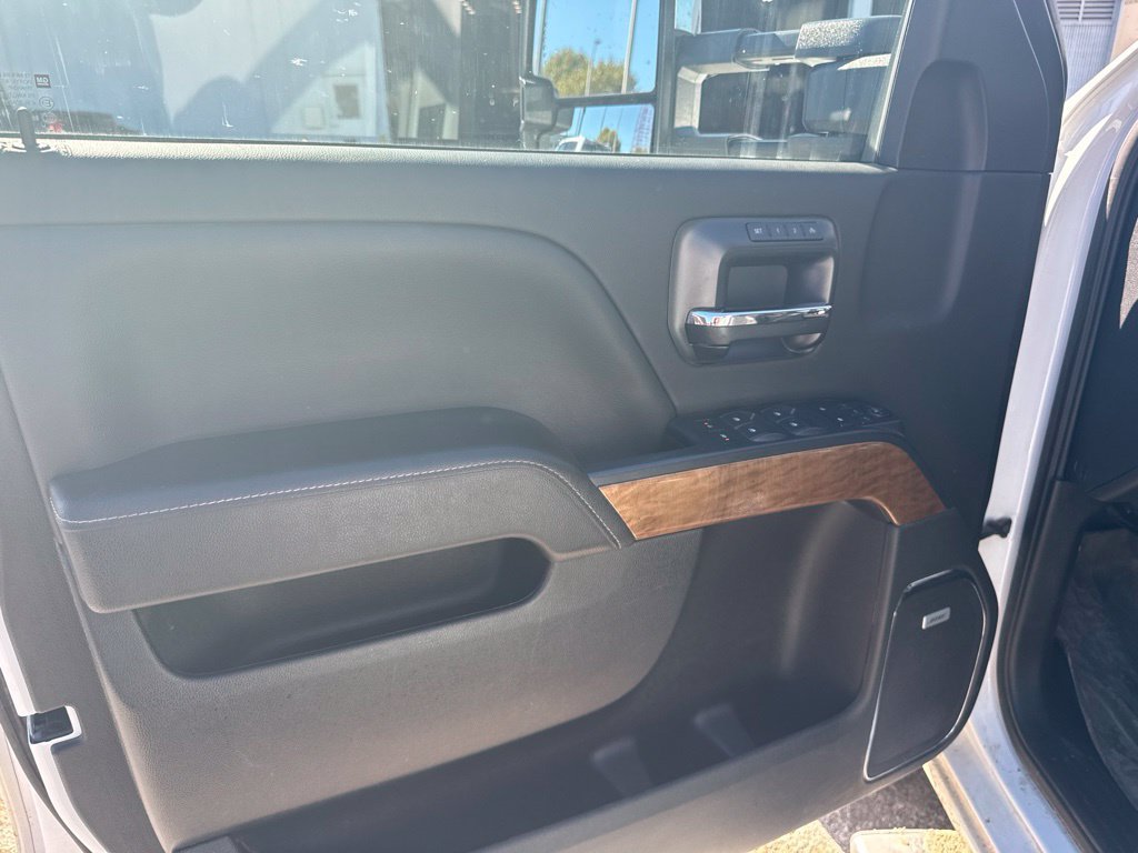 Used 2019 Chevrolet Silverado 3500 LTZ w/ Duramax Plus Package AWD/4WD image 17