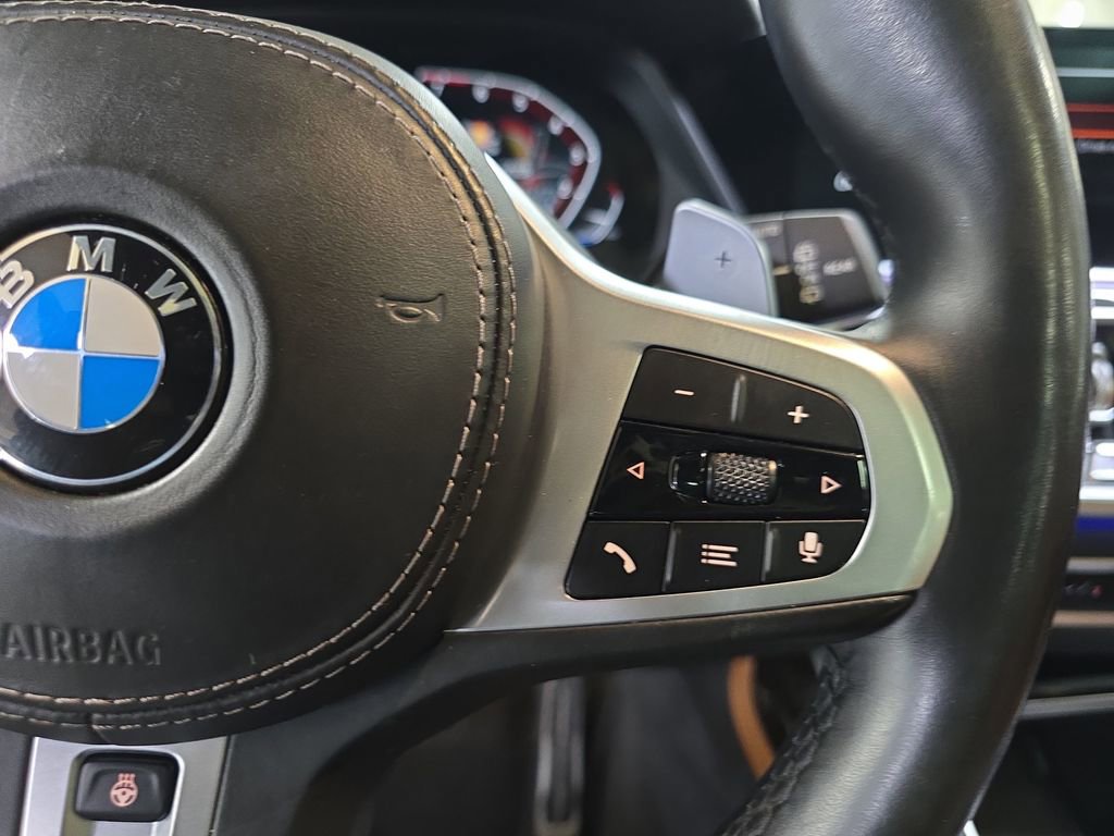 Used 2021 BMW X7 xDrive40i w/ M Sport Package AWD/4WD image 21