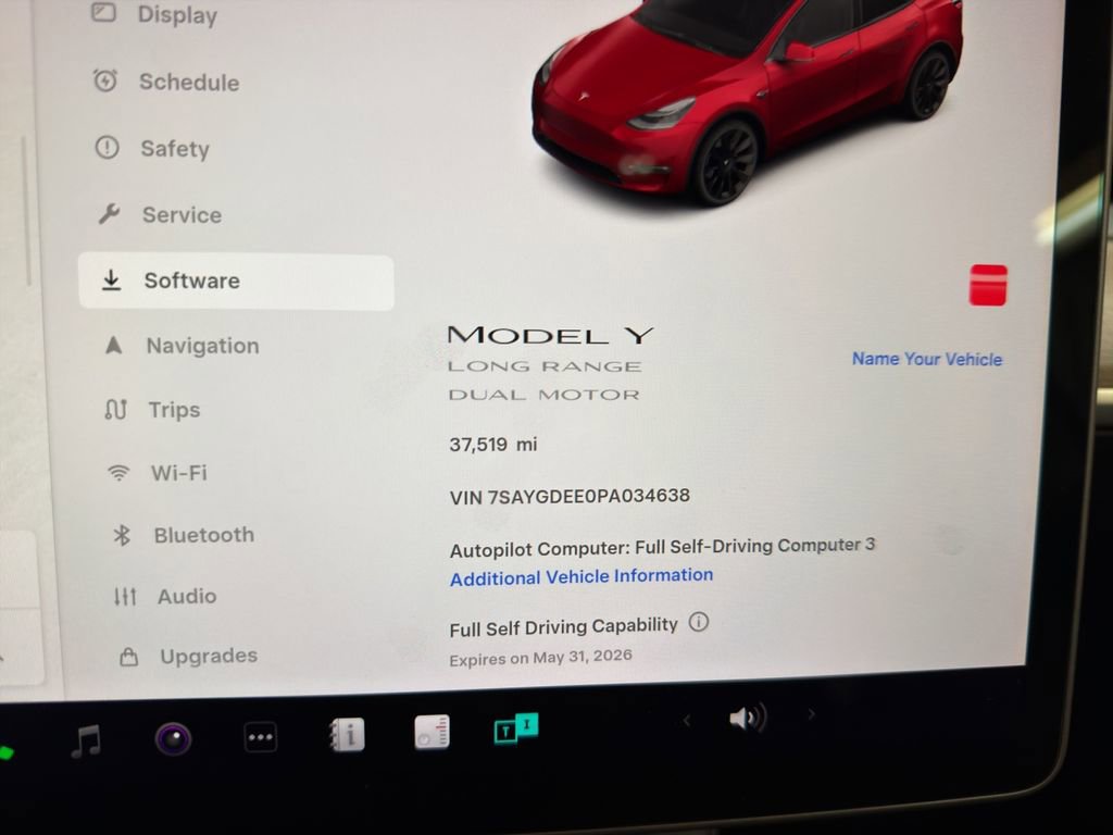 Used 2023 Tesla Model Y Long Range AWD/4WD image 10