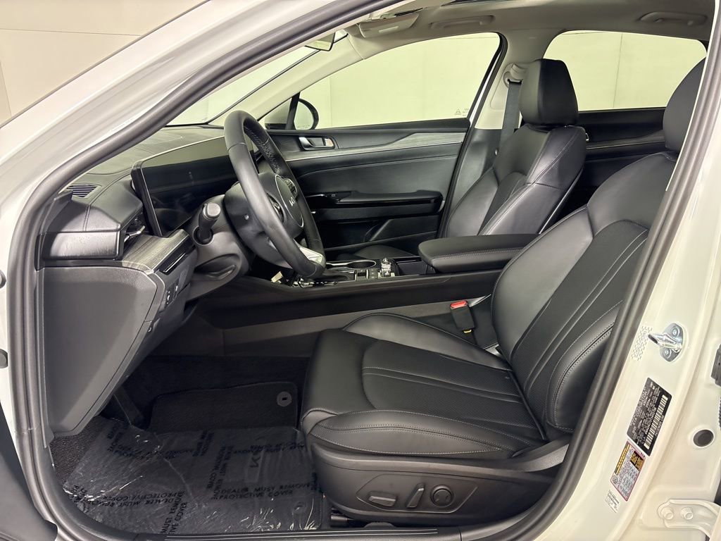 New 2026 Kia K5 EX image 17