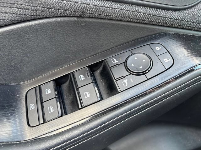 Used 2023 Nissan Rogue SV AWD/4WD image 12