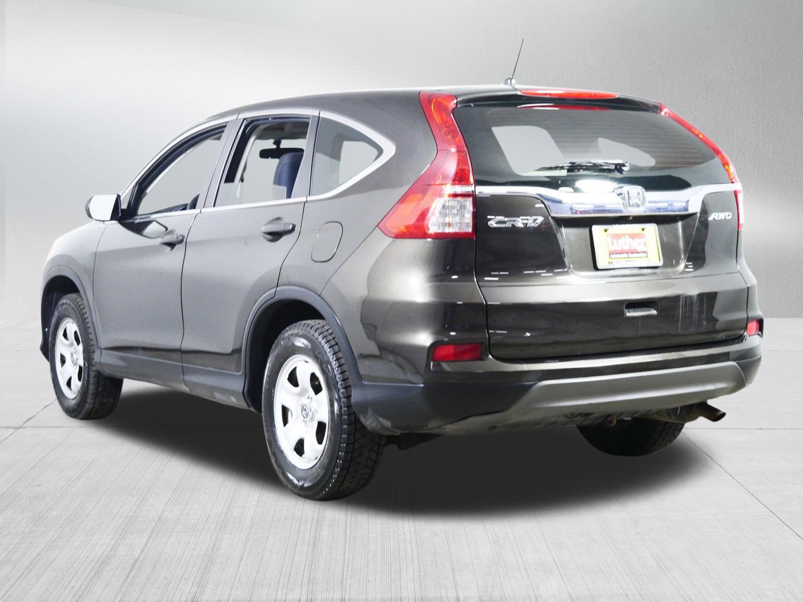 Used 2015 Honda CR-V LX image 5