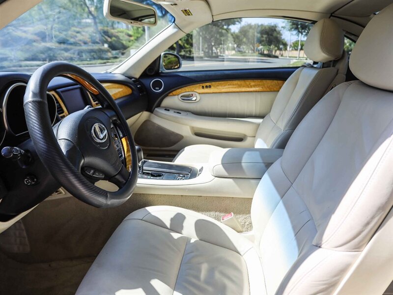 Used 2002 Lexus SC 430 Convertible RWD image 21