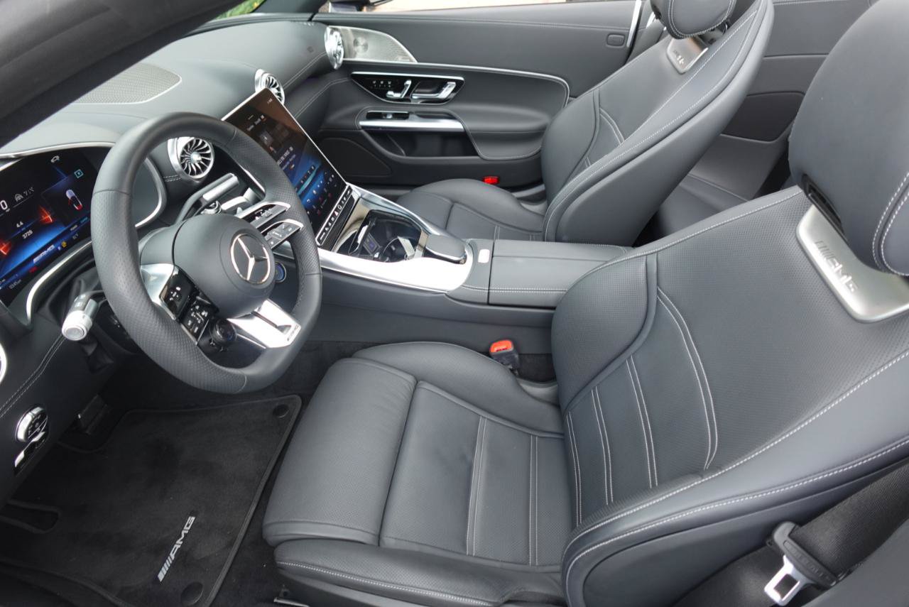 Used 2023 Mercedes-Benz SL 43 AMG image 12
