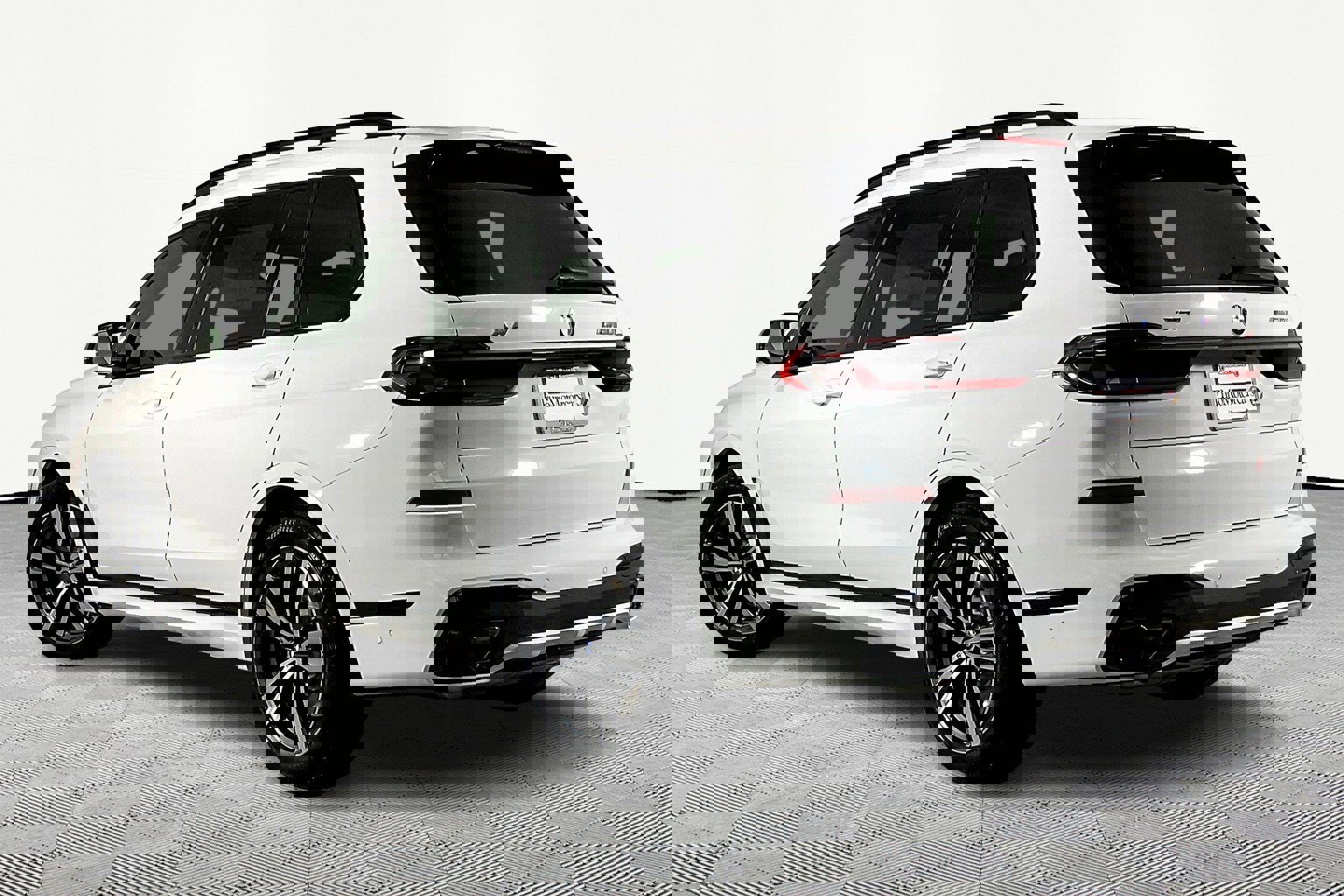 New 2026 BMW X7 M60i image 5