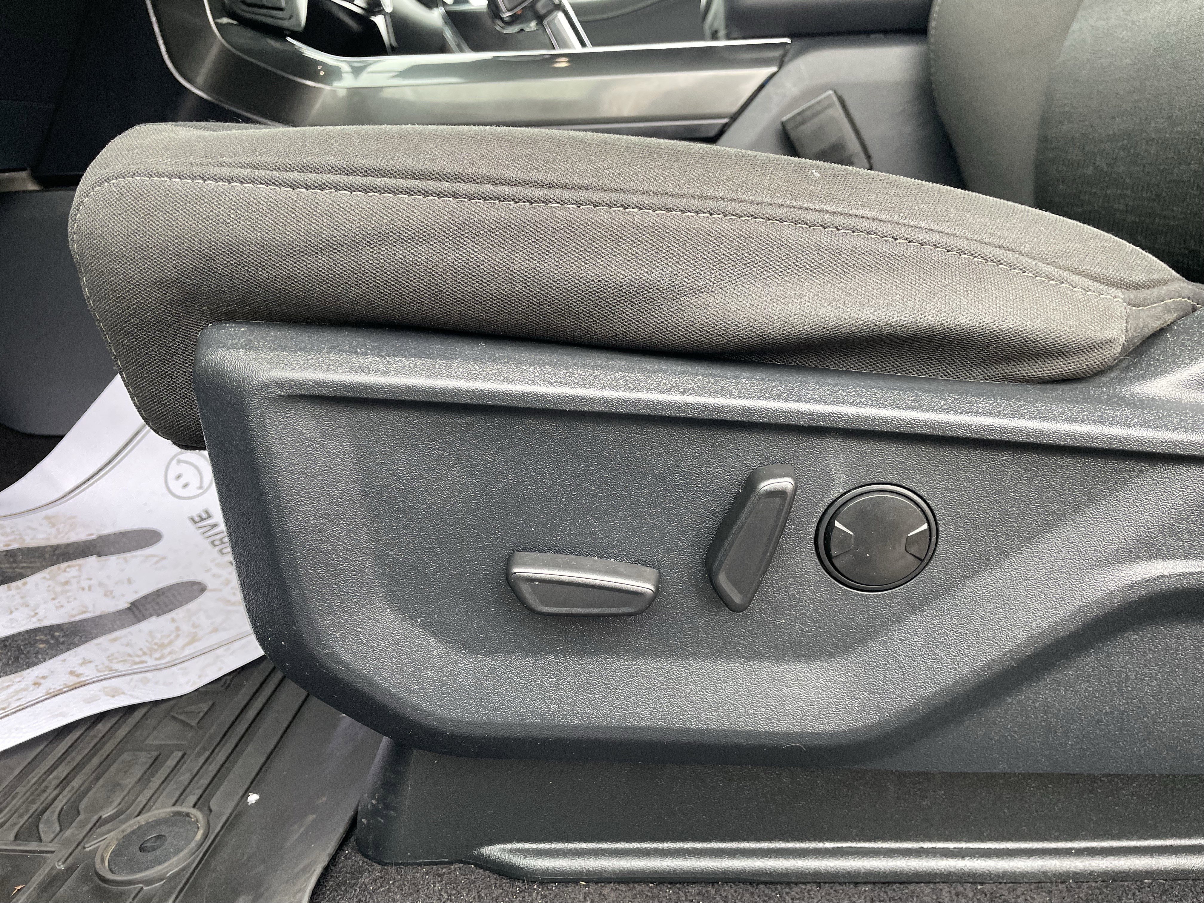 Used 2023 Ford F150 Lariat image 13