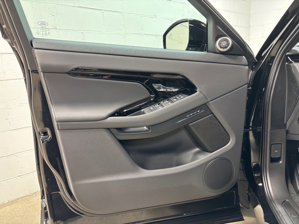 New 2026 Land Rover Range Rover Evoque S image 23