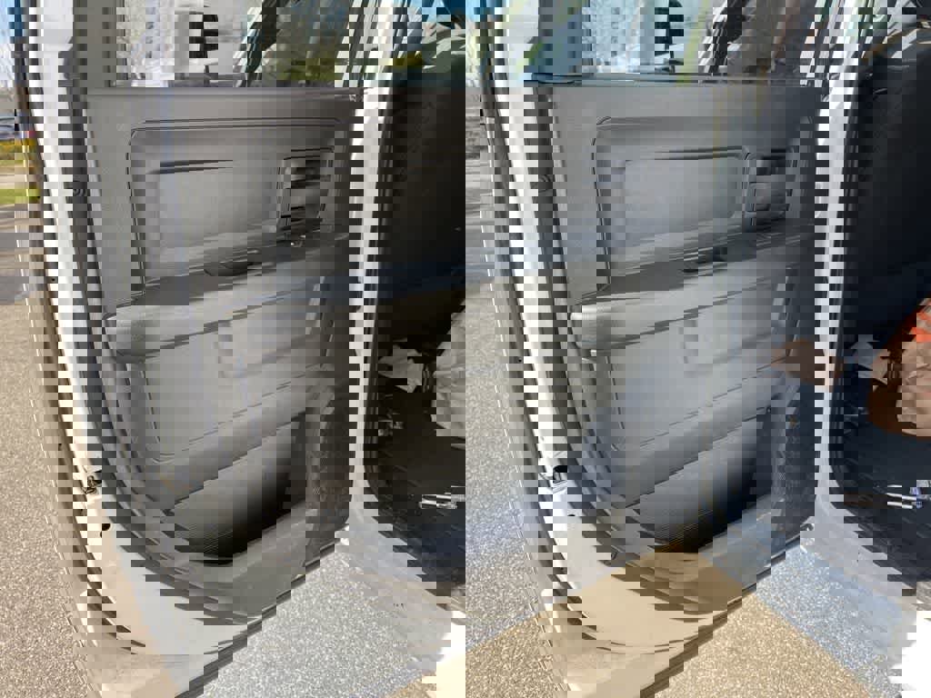 Used 2023 RAM 3500 Tradesman image 29