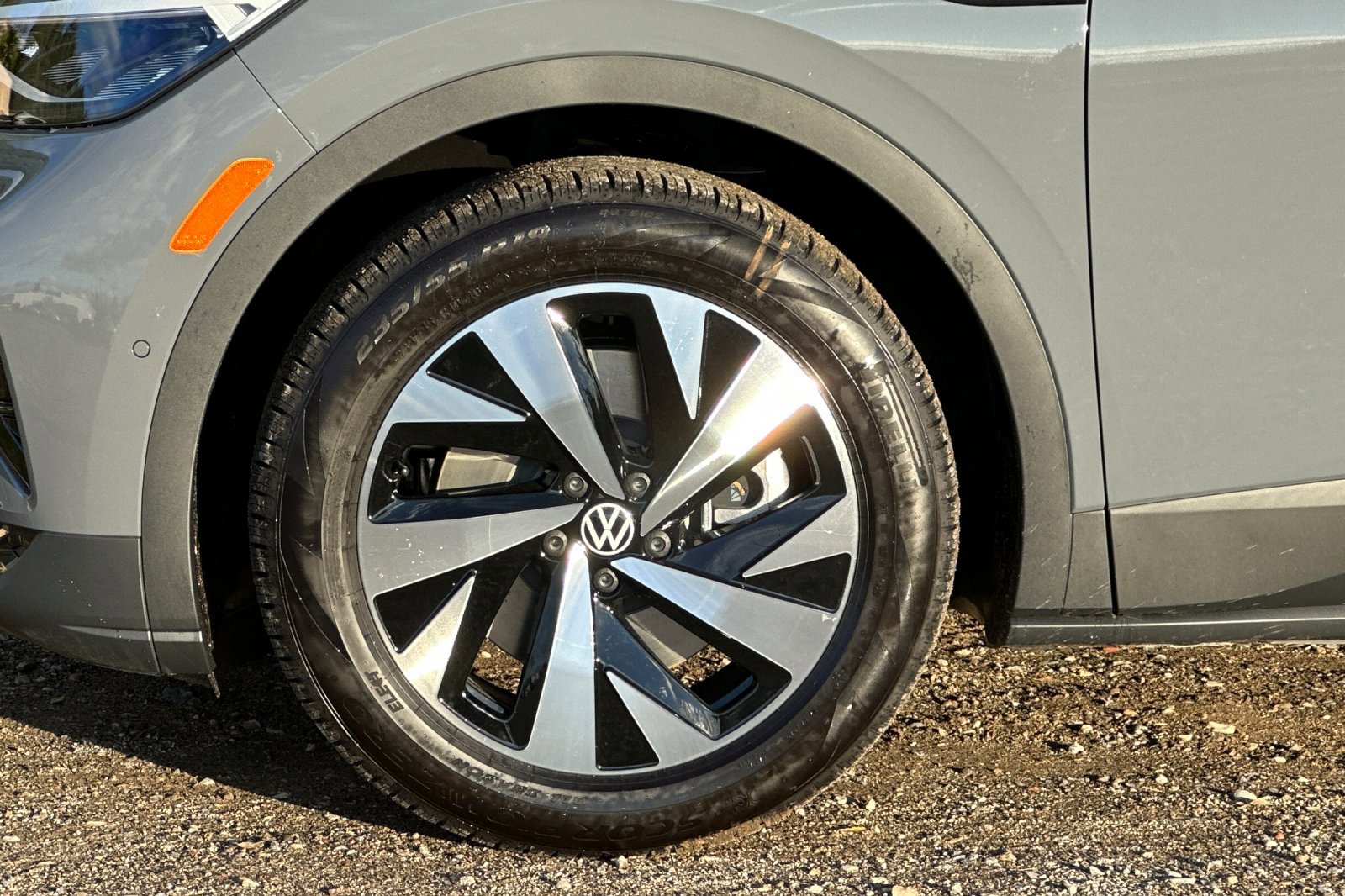 New 2025 Volkswagen ID.4 Pro image 26