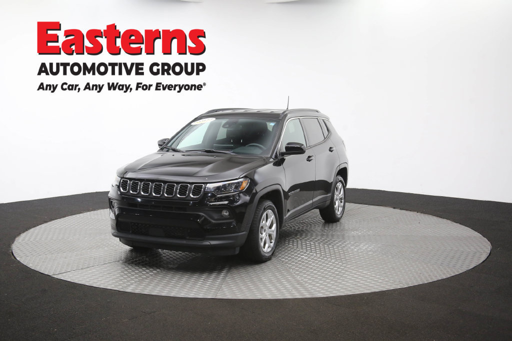 Used 2024 Jeep Compass Latitude AWD/4WD image 56