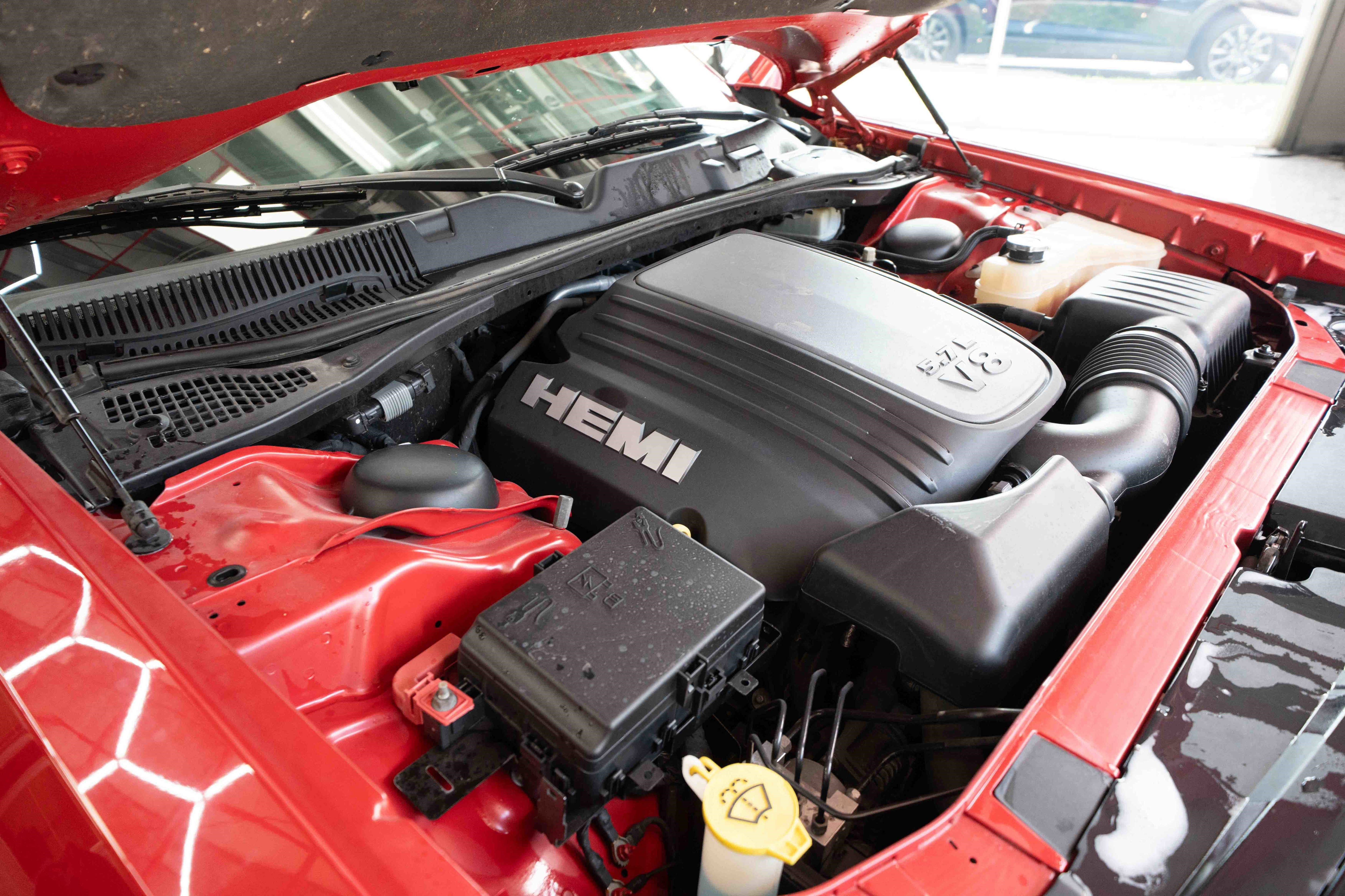 Used 2016 Dodge Challenger R/T w/ Blacktop Package RWD image 30