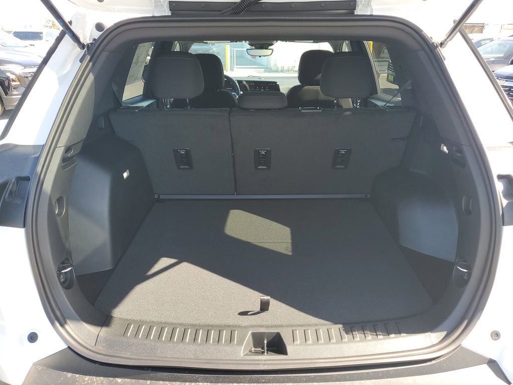 New 2026 Chevrolet Equinox LT w/ Midnight Edition image 8