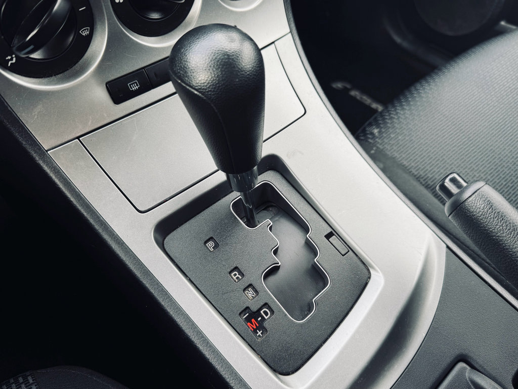 Used 2010 MAZDA MAZDA3 i Touring image 17