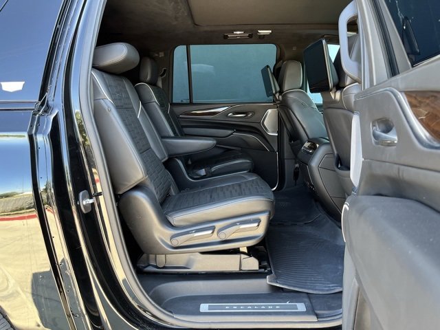 Certified 2022 Cadillac Escalade ESV Sport Platinum w/ LPO, ONYX Package image 27