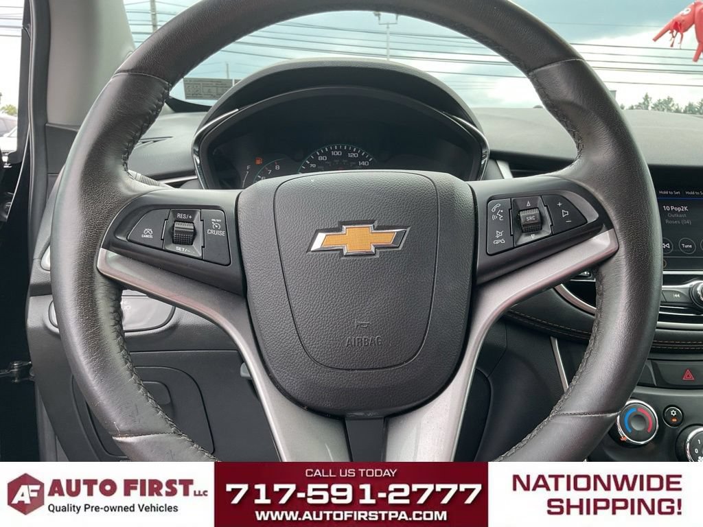 Used 2022 Chevrolet Trax LT w/ LT Convenience Package AWD/4WD image 25