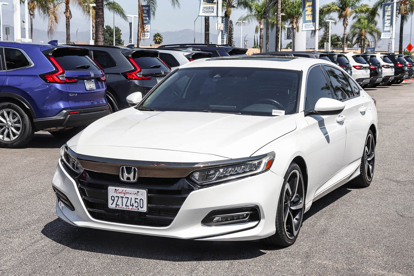 Used 2019 Honda Accord Sport image 3