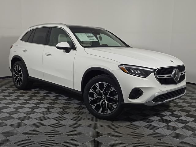 New 2026 Mercedes-Benz GLC 350e 4MATIC image 9