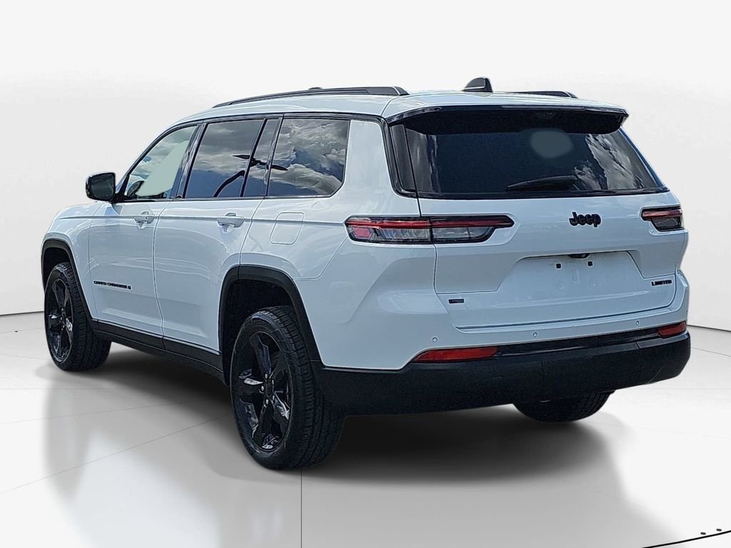 Used 2023 Jeep Grand Cherokee L Limited w/ Luxury Tech Group II image 7