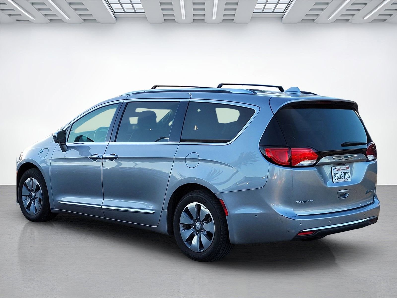 Used 2018 Chrysler Pacifica Limited w/ Advanced Safetytec Group image 14