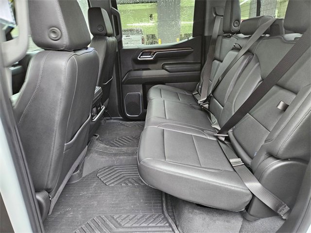 Used 2025 Chevrolet Silverado 1500 LT Trail Boss w/ Convenience Package II image 14