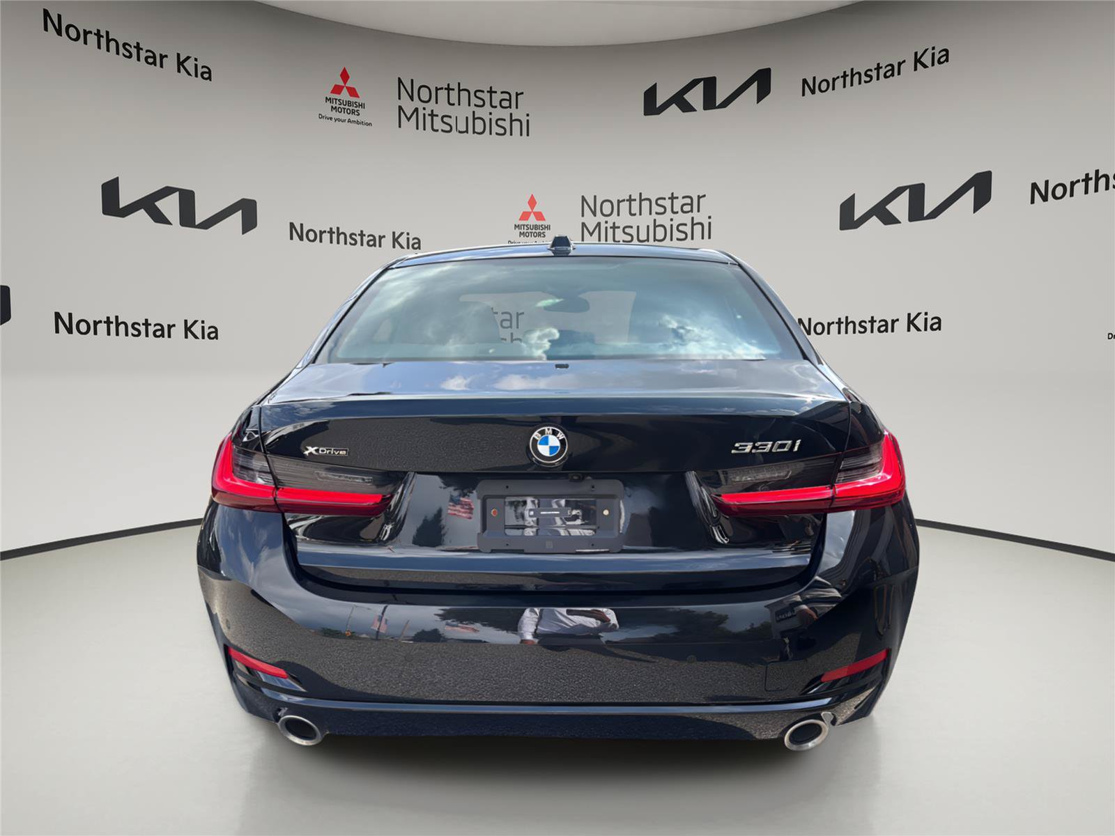 Used 2026 BMW 330i xDrive Sedan AWD/4WD image 5
