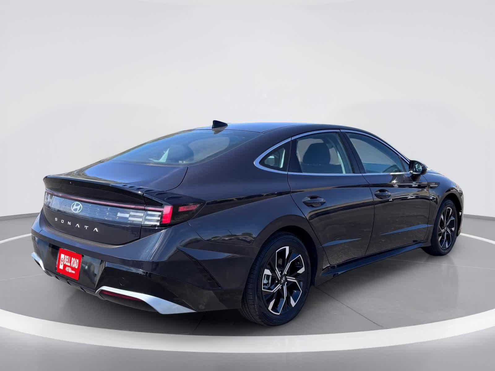 Used 2025 Hyundai Sonata SEL FWD image 9