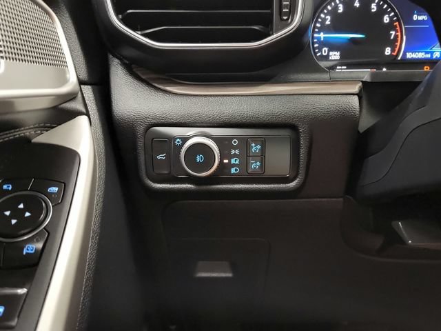 Used 2021 Ford Explorer Limited AWD/4WD image 27