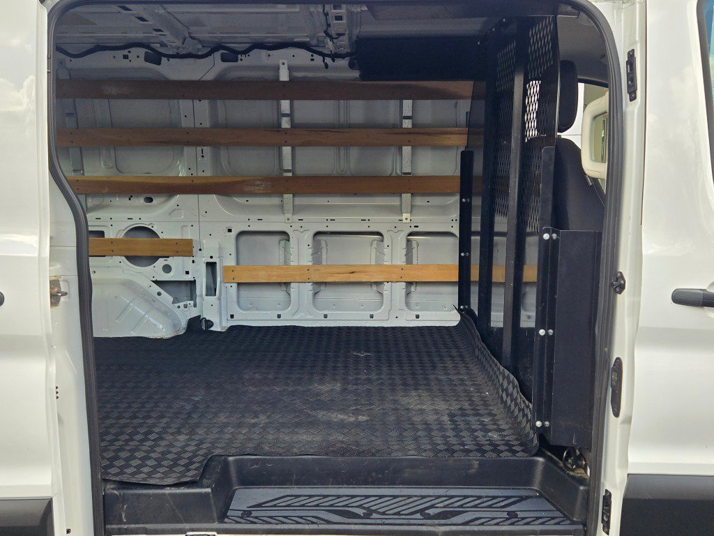 Used 2024 Ford Transit 250 Low Roof w/ Exterior Upgrade Package RWD image 9